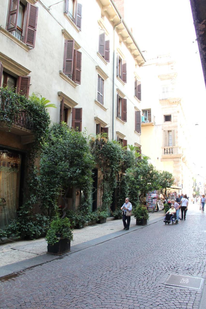 Ferienwohnung Residenza Buglioni Piazza Erbe Verona Exterior foto